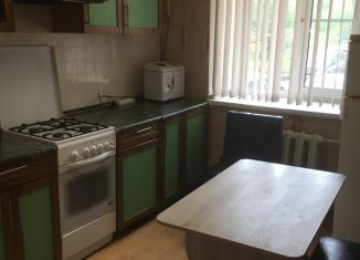 Сдам 2-ком. квартиру, 50 м2, Калужская область, улица Анненки, 18