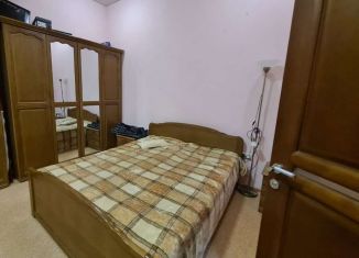 Сдам 4-ком. квартиру, 95 м2, Ростов-на-Дону, Пролетарский район, улица Закруткина, 36/19