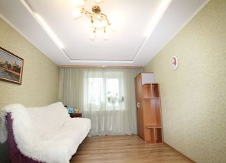 Продается двухкомнатная квартира, 49.2 м2, Североморск, улица Гаджиева, 5