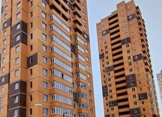 Продаю трехкомнатную квартиру, 82 м2, Ростовская область, проспект Солженицына, 15с1
