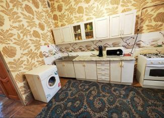 Продаю 2-комнатную квартиру, 70 м2, Ставрополь, улица Пирогова, 15, Промышленный район