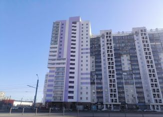 Продается двухкомнатная квартира, 72 м2, Челябинская область, улица Братьев Кашириных, 111Б