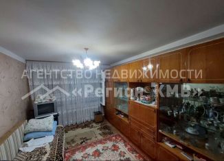Двухкомнатная квартира на продажу, 56 м2, Пятигорск, улица Аллея Строителей, 4