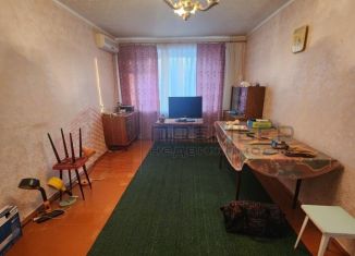 Продаю 3-комнатную квартиру, 62 м2, Волгоград, улица 64-й Армии, 22Б