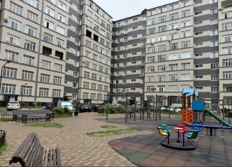 Продается 2-комнатная квартира, 76 м2, Каспийск, Молодёжная улица, 6к3