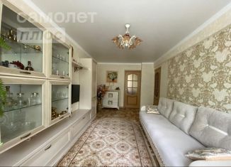 Продается трехкомнатная квартира, 58.3 м2, Омская область, улица Декабристов, 110