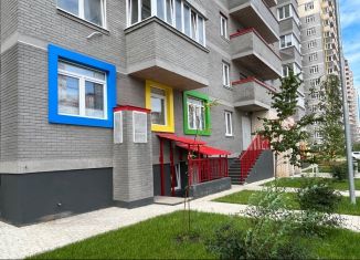 Продам 3-ком. квартиру, 102.4 м2, Ростов-на-Дону, ЖК Сокол Град, проспект 40-летия Победы, 63/17с1