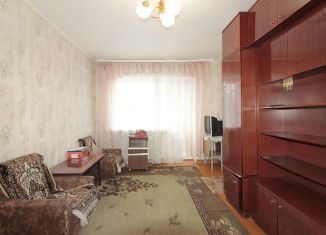 Продаю 2-комнатную квартиру, 44 м2, Нижний Тагил, улица Октябрьской Революции, 56