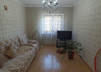 Продам 2-комнатную квартиру, 54 м2, Владикавказ, Весенняя улица, 8к1