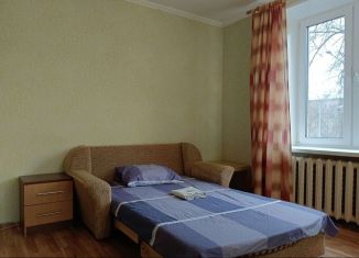 Однокомнатная квартира в аренду, 35 м2, Москва, улица Маршала Вершинина, 6, район Щукино