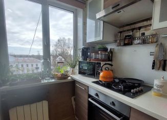 Продаю 2-ком. квартиру, 44 м2, Ленинградская область, Первомайская улица, 1