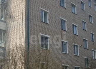 Продается 3-ком. квартира, 51.2 м2, Печоры, Прудовая улица, 2