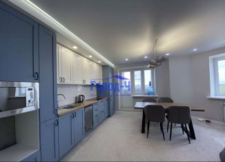 Продаю 3-ком. квартиру, 82.8 м2, Чувашия, улица Академика РАН Х.М. Миначева, 17