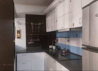 Сдаю 2-ком. квартиру, 42 м2, Калининград, улица Горького, 103