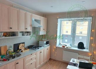 Продаю 2-ком. квартиру, 65.4 м2, деревня Мокшино, Солнечная улица, 88