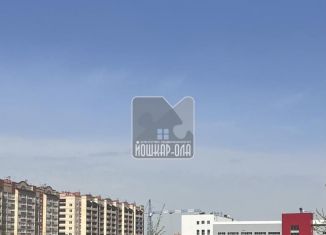 Продаю 2-ком. квартиру, 62.5 м2, Йошкар-Ола, улица Марка Евтюхина, 8, микрорайон Дружный