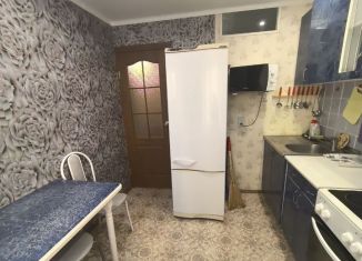 Сдача в аренду однокомнатной квартиры, 36 м2, Тобольск, 3-я Северная улица, 20