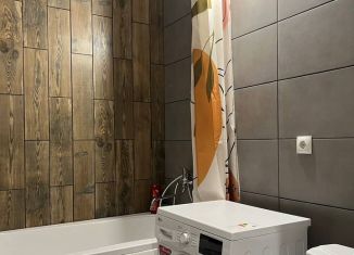 Сдаю в аренду 1-ком. квартиру, 39 м2, Республика Башкортостан, улица Асхата Мирзагитова, 12