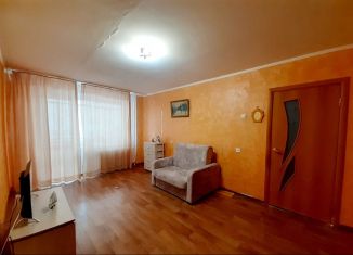Продается 1-комнатная квартира, 30.6 м2, Чайковский, улица Гагарина, 35