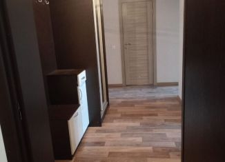 Сдача в аренду 2-комнатной квартиры, 72 м2, Череповец, Шекснинский проспект, 40