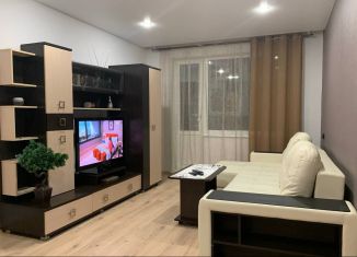 Сдам 2-комнатную квартиру, 58 м2, Мурманская область, улица Капитана Пономарёва, 11