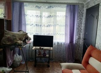 Сдаю трехкомнатную квартиру, 42 м2, Бор, улица Энгельса, 1А