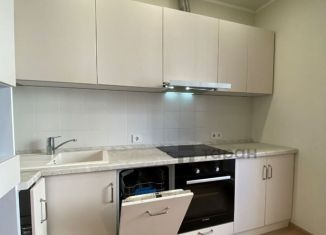 Продажа 2-комнатной квартиры, 64 м2, Челябинск, улица Бейвеля, 39