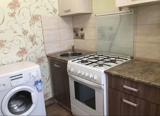 Продается однокомнатная квартира, 30 м2, Новомосковск, улица Мира, 54