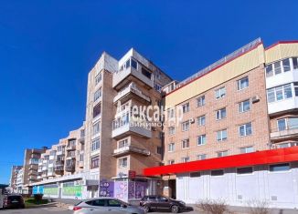 Продажа трехкомнатной квартиры, 68.4 м2, Кириши, проспект Ленина, 28