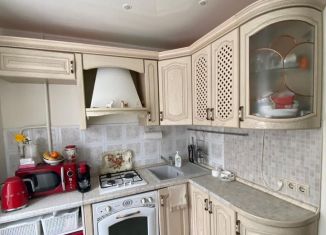 Продаю двухкомнатную квартиру, 45 м2, Москва, улица Молостовых, 15к5, улица Молостовых