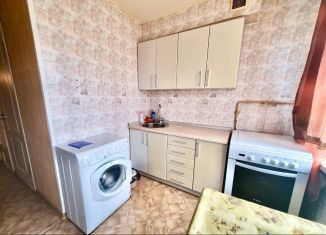 Продаю 2-ком. квартиру, 48 м2, Брянск, улица Нахимова, 114