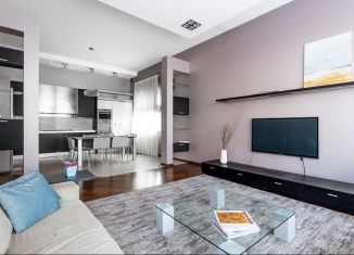 Продажа 3-комнатной квартиры, 70 м2, Москва, улица Серафимовича, 2, метро Боровицкая
