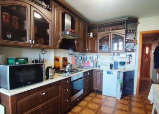 Продам 3-ком. квартиру, 74 м2, Республика Башкортостан, улица Академика Королёва, 6