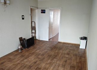 Продам 2-ком. квартиру, 44 м2, Оренбург, Салмышская улица, 10, Дзержинский район