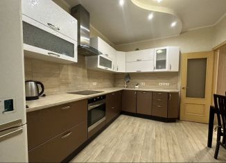 Сдаю 1-комнатную квартиру, 45 м2, Люберцы, Октябрьский проспект, 18к2