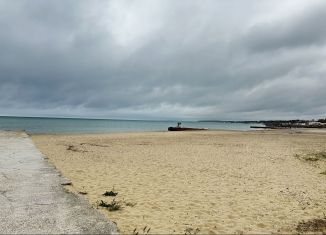 Продам двухкомнатную квартиру, 50 м2, Крым, Морская улица, 1