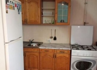 Сдаю 1-ком. квартиру, 38 м2, Чебоксары, Университетская улица, 38к1