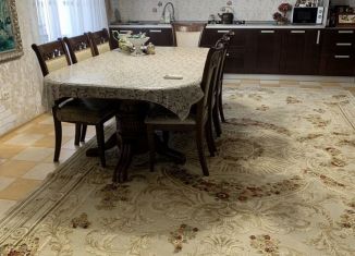 Сдается дом, 150 м2, Избербаш, улица Эмирова, 106