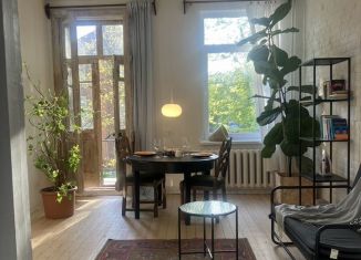 Сдам в аренду 2-ком. квартиру, 47.3 м2, Калининград, Красная улица, 13