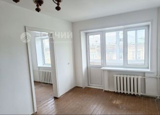 Двухкомнатная квартира на продажу, 43 м2, Чебоксары, проспект Ленина, 42к1, Ленинский район