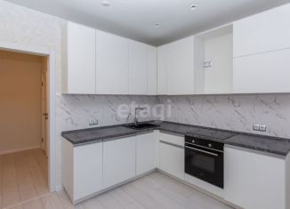 Продам 2-ком. квартиру, 54.8 м2, Тобольск, 15-й микрорайон, 14А