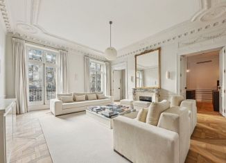 Продажа 4-комнатной квартиры, 155 м2, Сочи, улица Воровского, 45, микрорайон Центральный