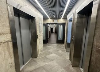 Сдаю в аренду 1-ком. квартиру, 33 м2, Мурино, проспект Авиаторов Балтики, 25