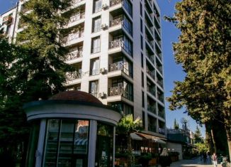 Сдаю в аренду 1-ком. квартиру, 35 м2, Сочи, улица Кирова, 35, микрорайон Центральный