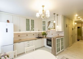 Продам 2-комнатную квартиру, 74.6 м2, Тюмень, улица Газовиков, 73, ЖК Европейский Берег