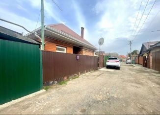 Продам двухкомнатную квартиру, 43 м2, Краснодар, улица Труда, 241, Фестивальный микрорайон