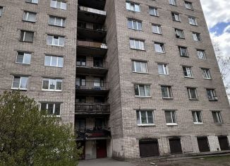 Продаю комнату, 12.4 м2, Санкт-Петербург, Искровский проспект, 6к4