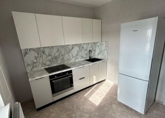 Сдам в аренду однокомнатную квартиру, 40 м2, Татарстан, улица Братьев Батталовых, 27