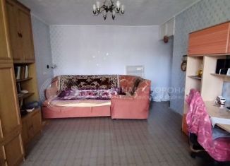 Двухкомнатная квартира на продажу, 49.3 м2, Северск, Северная улица, 14