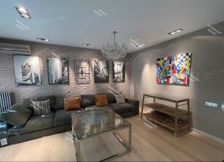 Сдается в аренду таунхаус, 400 м2, Москва, Осенняя улица, 25к3